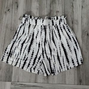 Sho sho high waisted shorts tie dye black/…